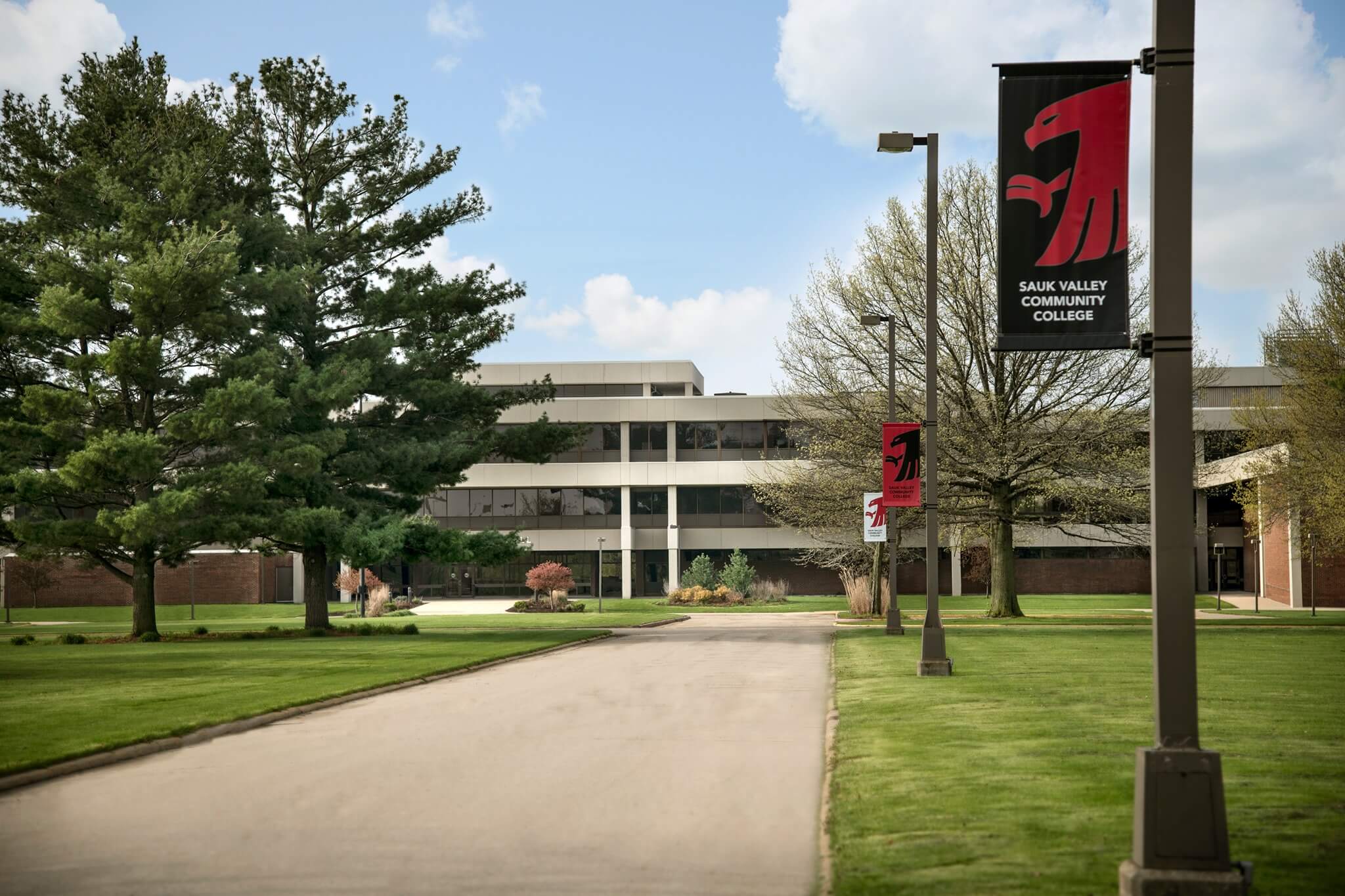 Sauk Valley Community College Offers CCPE Currency - EdSystems NIU